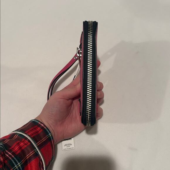 NWT Marc Jacobs hot pink wristlet wallet - Picture 6 of 7